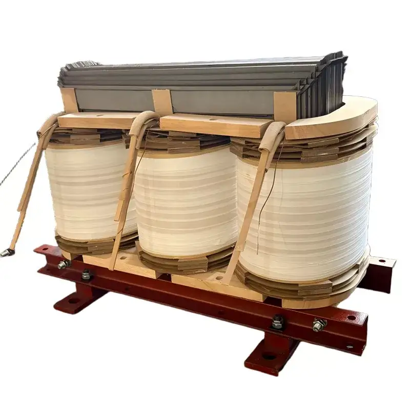 Trefaset 200KVA 250KVA 400KVA halvferdig oljenedsenket distribusjonstransformator